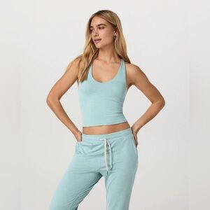 Vuori Halo Performance Crop Sea Spray